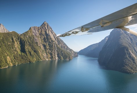 Milford Sound Scenic Flight from Queenstown 